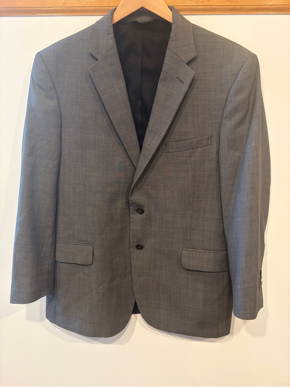 Jos. A. Bank 100% Wool Tailored Fit Dark Gray Two-Button Men's Blazer - 44R